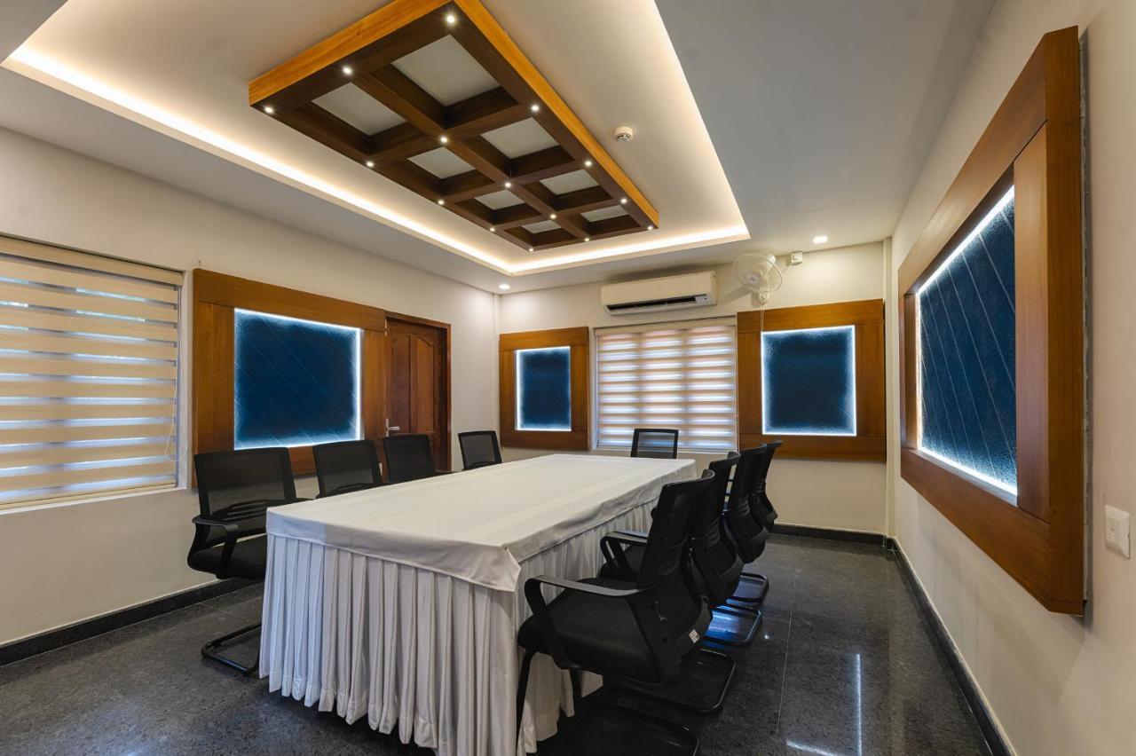 Hotel Vidya Residency à Thrissur Extérieur photo
