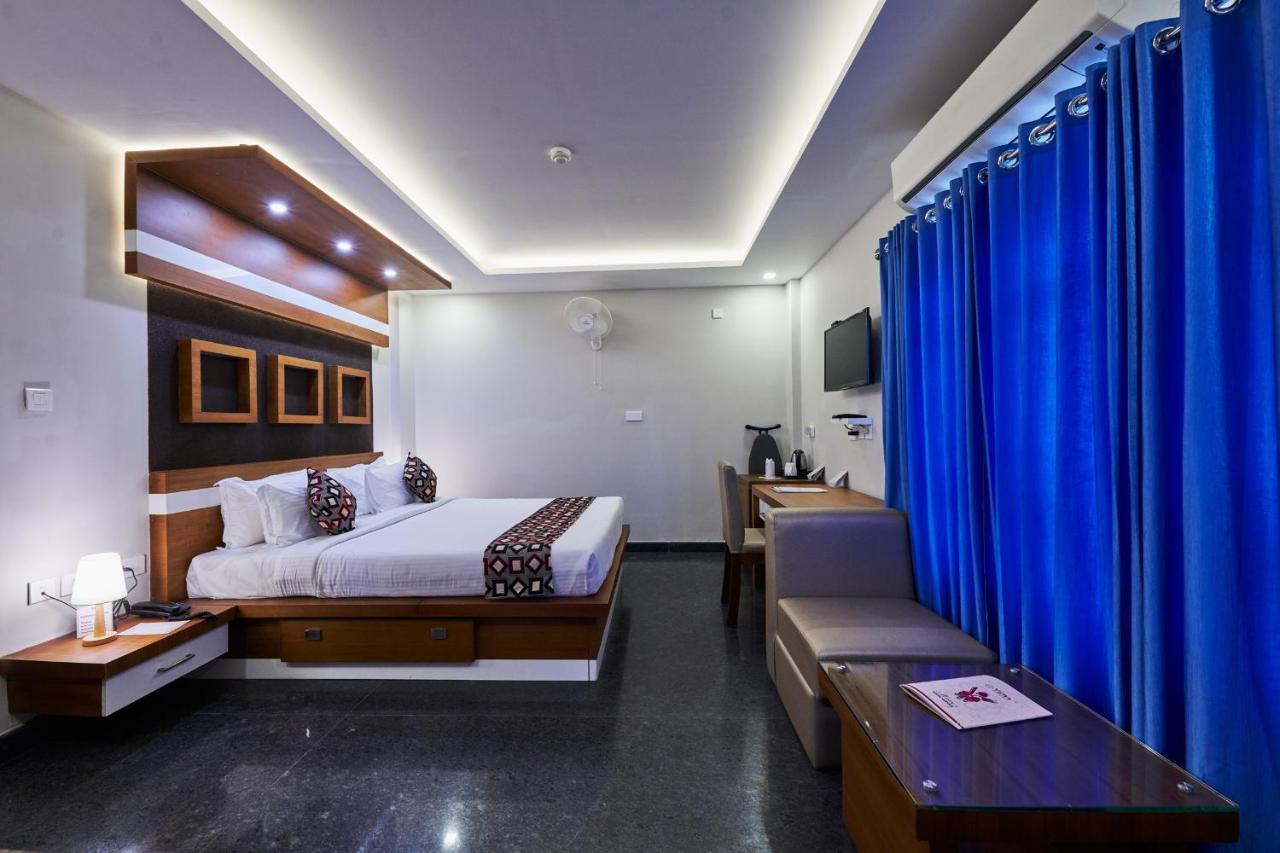 Hotel Vidya Residency à Thrissur Extérieur photo