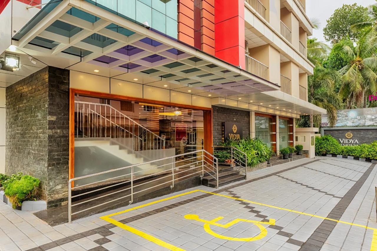 Hotel Vidya Residency à Thrissur Extérieur photo