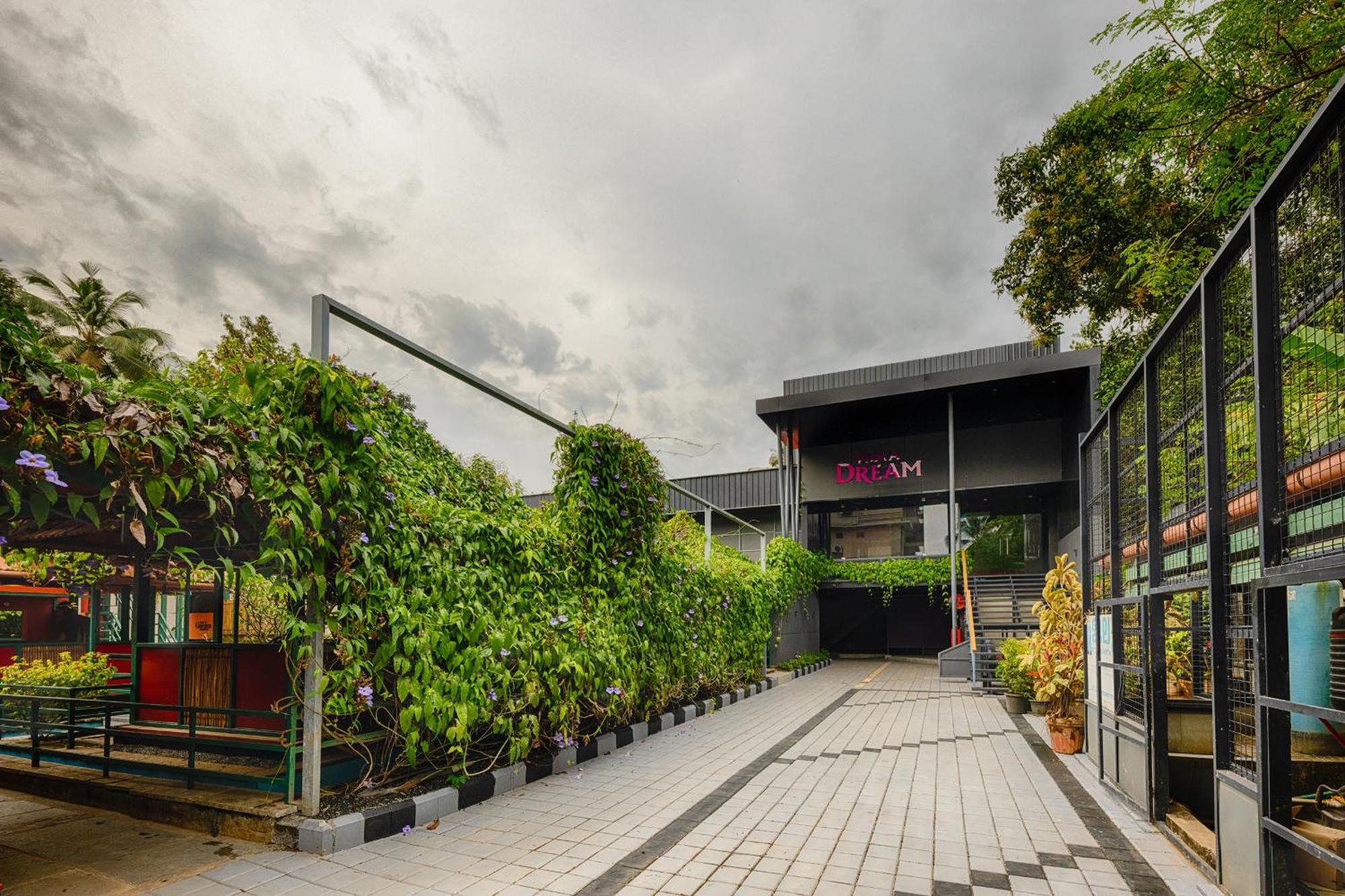 Hotel Vidya Residency à Thrissur Extérieur photo